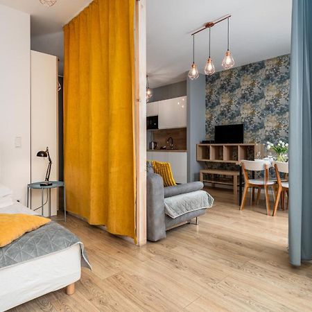 Apartamenty Sun & Snow 19 Dzielnica With Free Parking Warsaw Exterior photo