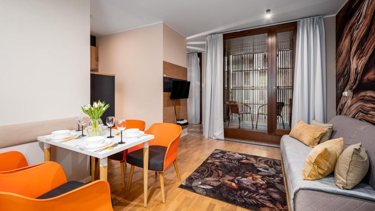 Apartamenty Sun & Snow 19 Dzielnica With Free Parking Warsaw Exterior photo