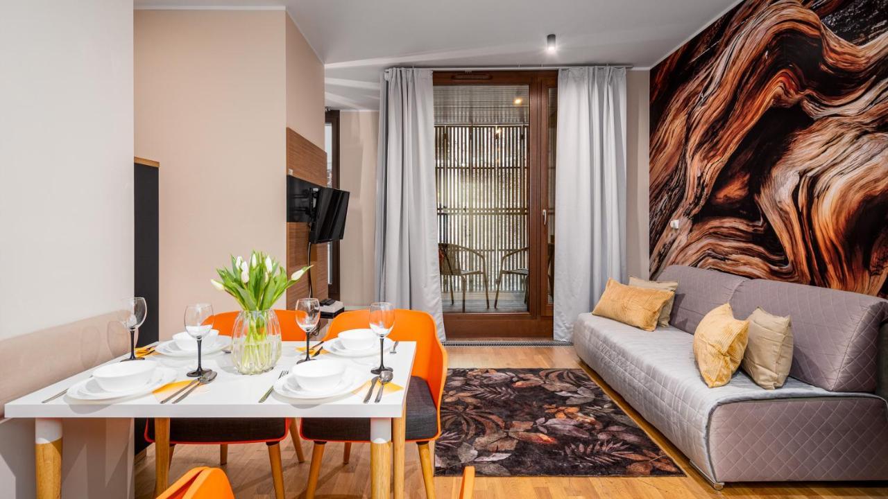 Apartamenty Sun & Snow 19 Dzielnica With Free Parking Warsaw Exterior photo