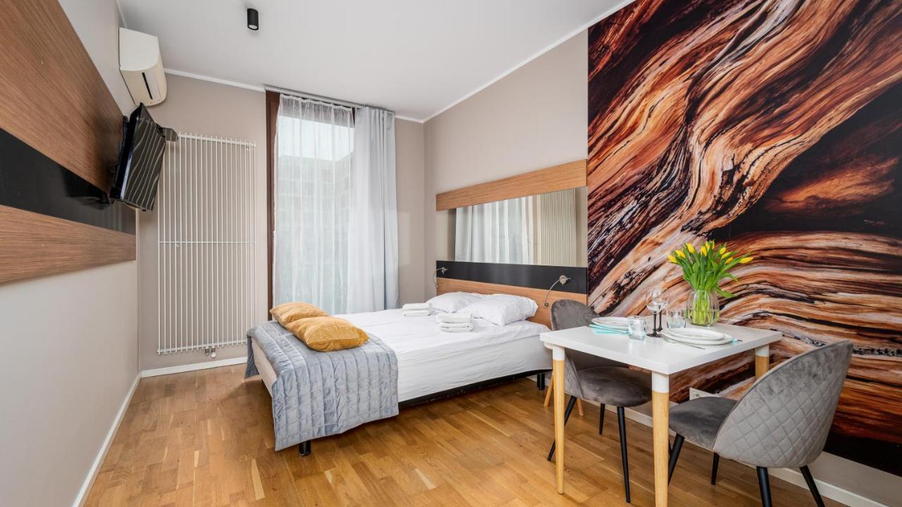 Apartamenty Sun & Snow 19 Dzielnica With Free Parking Warsaw Exterior photo