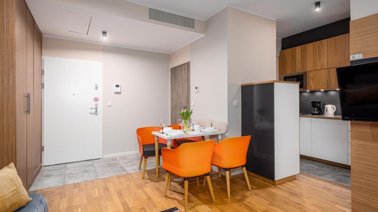 Apartamenty Sun & Snow 19 Dzielnica With Free Parking Warsaw Exterior photo