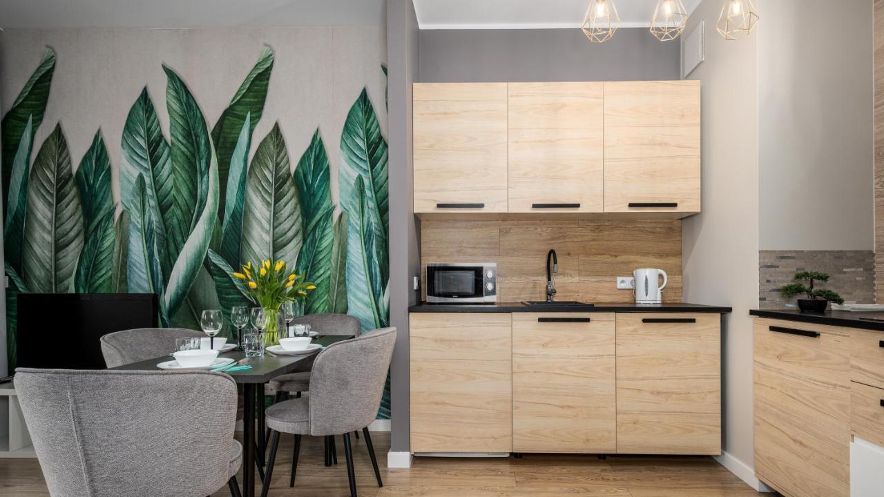 Apartamenty Sun & Snow 19 Dzielnica With Free Parking Warsaw Exterior photo